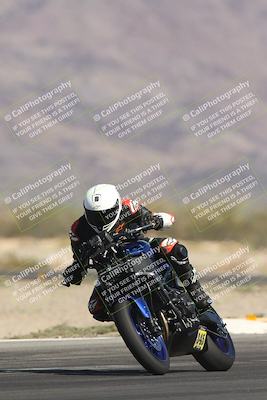 media/Oct-30-2025-Racers Edge (Thu) [[dabbdaf680]]/3-B Group/Session 2 (Turn 14)/